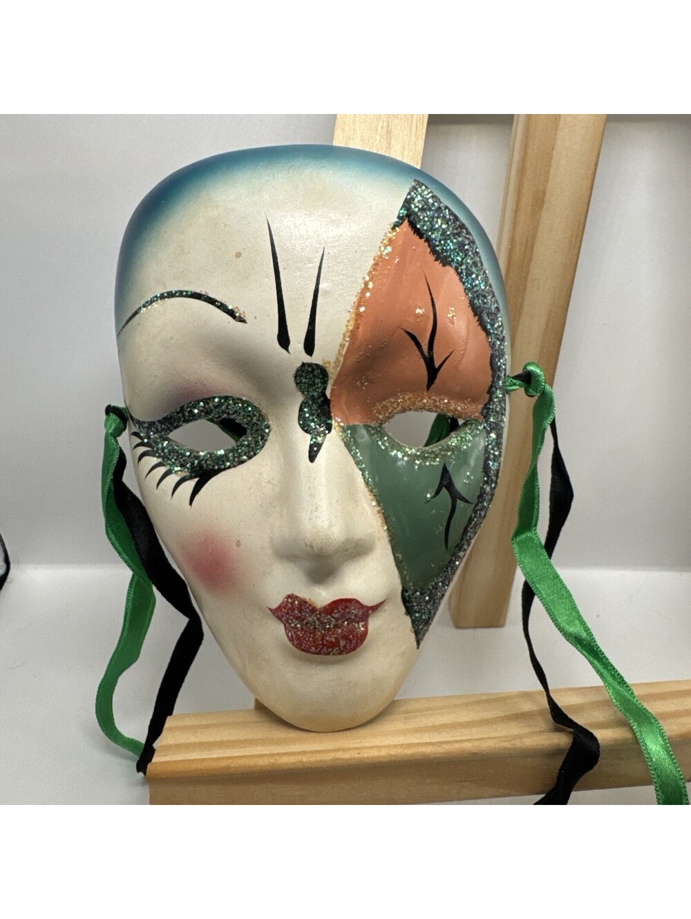Ceramic Hand Painted Mardi Gras Hanging Wall Mask 5”X 3.5” VTG